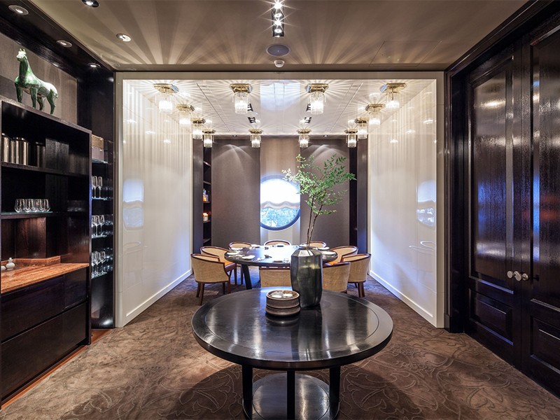 Professionally Designed Hotel Crystal Chandelier